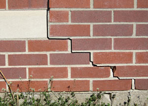 a foundation wall crack on a Union home.